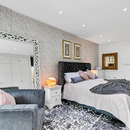 Apartment 3bed , Heated Swimming Pool , Mountain Views Kouklia