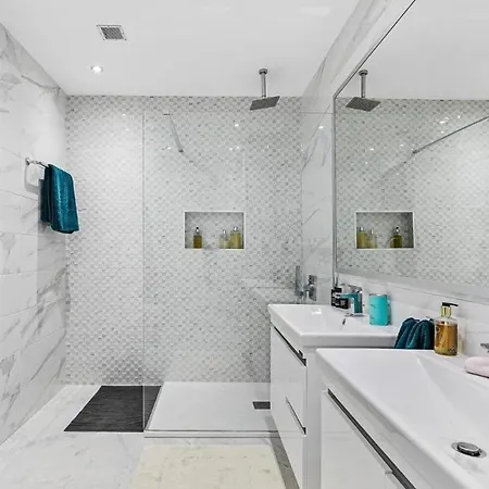 3bed , Heated Swimming Pool , Mountain Views Kouklia