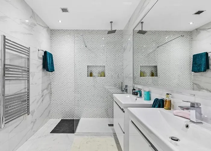 3bed , Heated Swimming Pool , Mountain Views クークリア